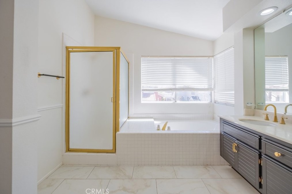 40532 Gorham Ln, Palmdale CA  93551-2526 exterior