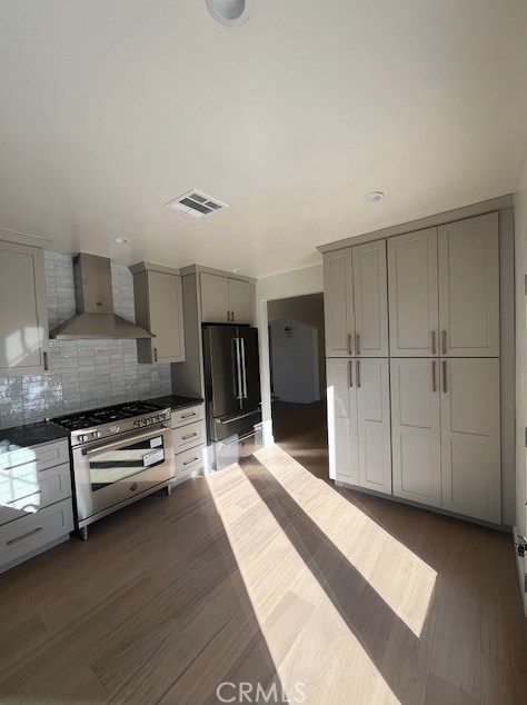 2624 Lakewood Ave, Los Angeles CA  90039-2617 exterior