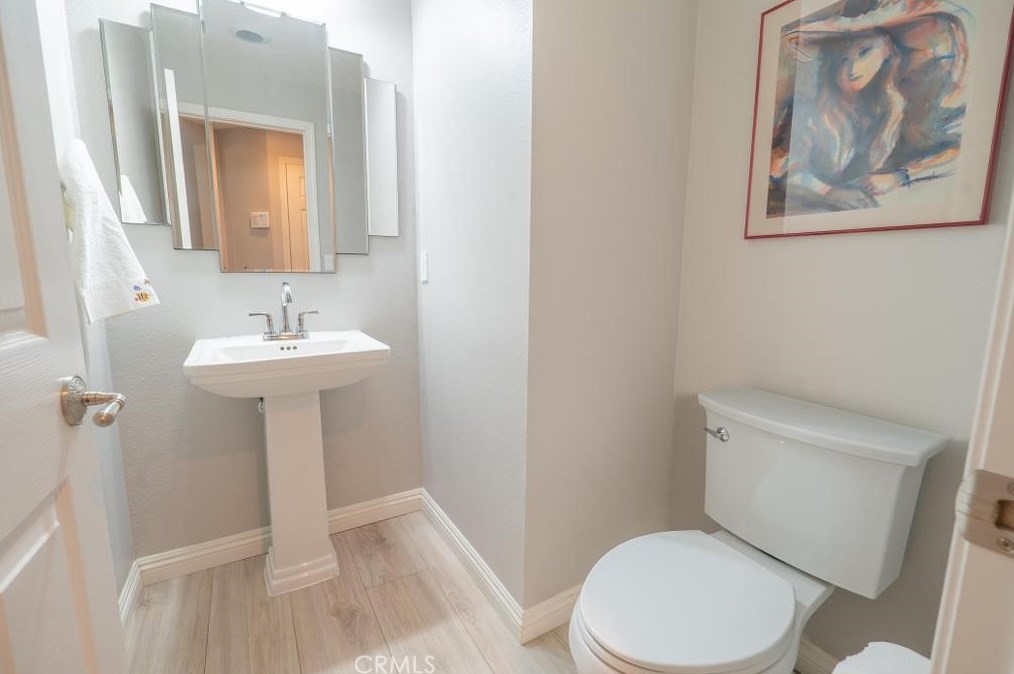 24178 Joshua Dr, Santa Clarita CA  91354-1538 exterior