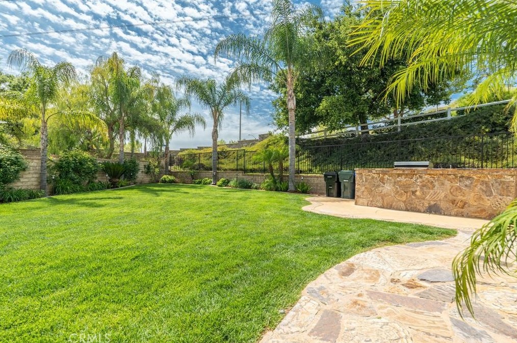 24178 Joshua Dr, Santa Clarita CA  91354-1538 exterior