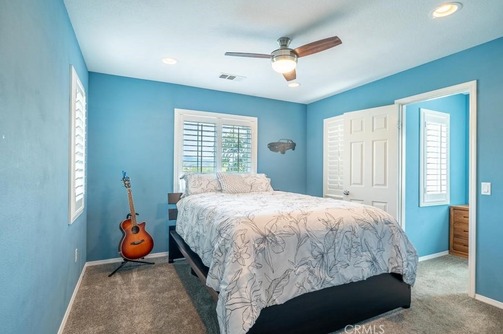 24178 Joshua Dr, Santa Clarita CA  91354-1538 exterior