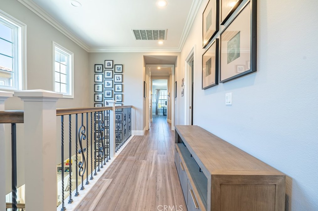 26822 Peppertree Dr, Santa Clarita CA  91381-0611 exterior