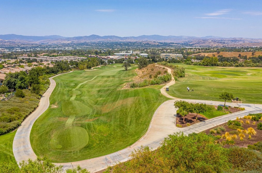 26822 Peppertree Dr, Santa Clarita CA  91381-0611 exterior