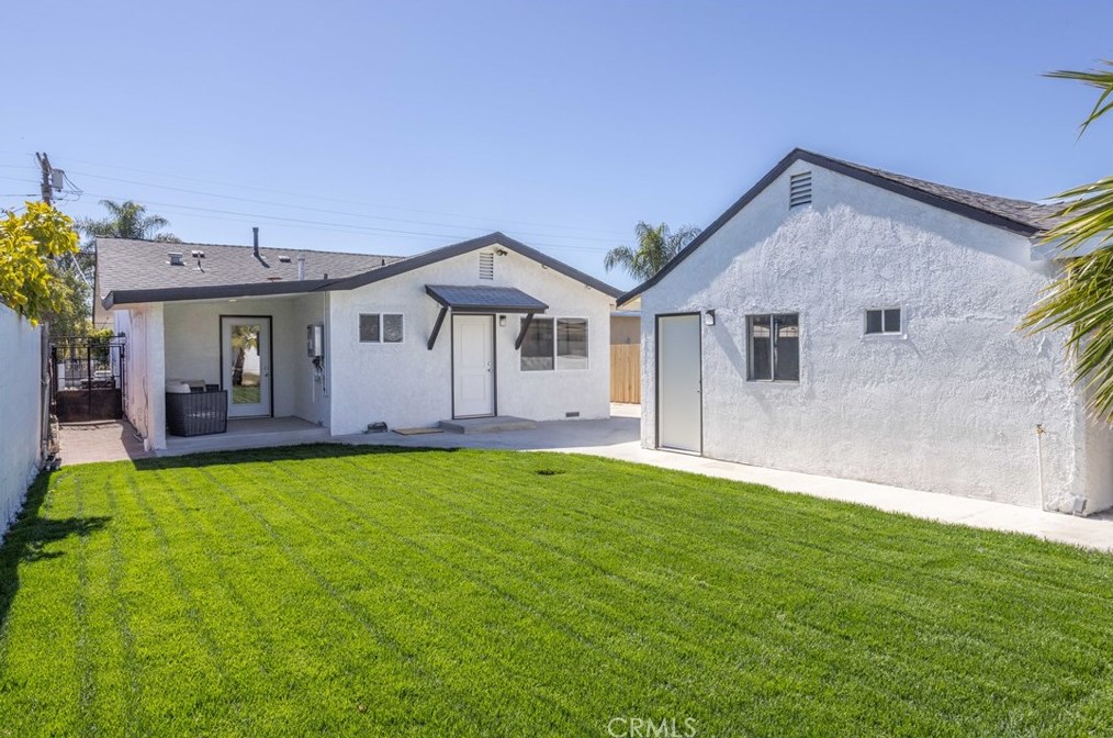 13991 Daventry St, Los Angeles CA  91331-3515 exterior