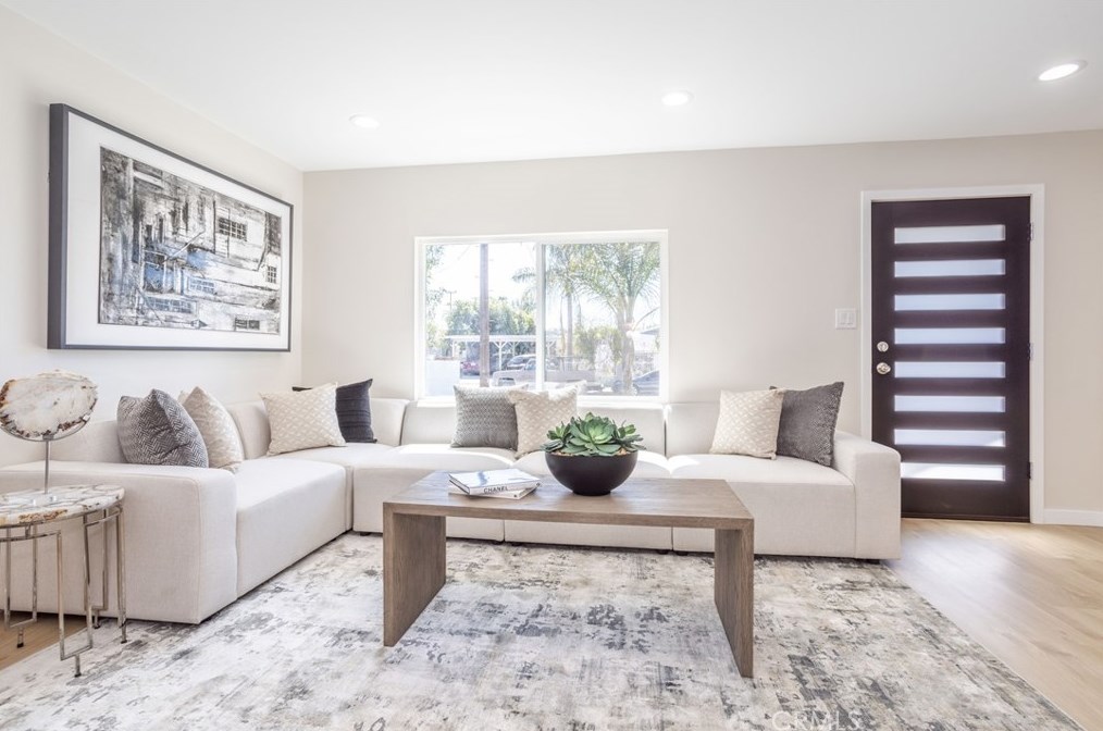 13991 Daventry St, Los Angeles CA  91331-3515 exterior