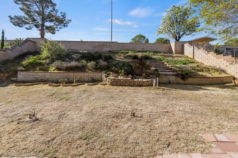 1822 Bradcliff Way, Palmdale CA  93551-4095 exterior