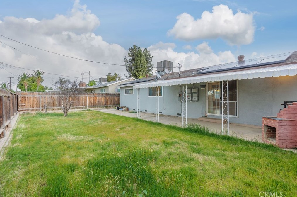 2804 Occidental St, Bakersfield CA  93305-2327 exterior