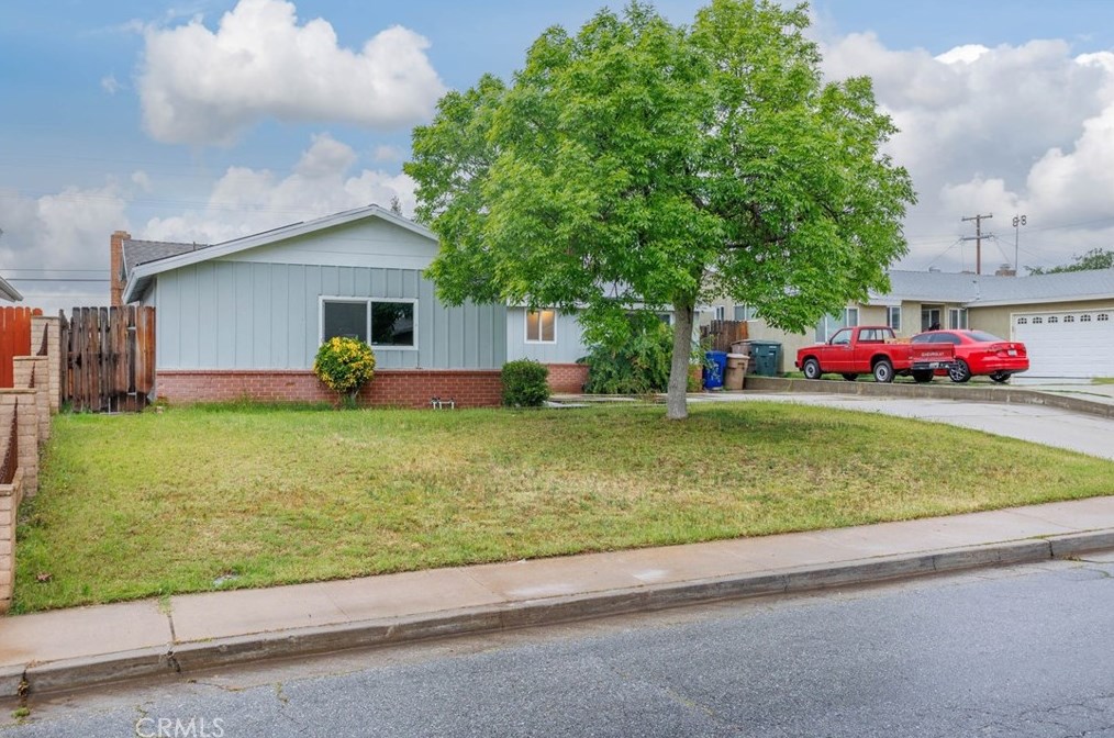 2804 Occidental St, Bakersfield CA  93305-2327 exterior