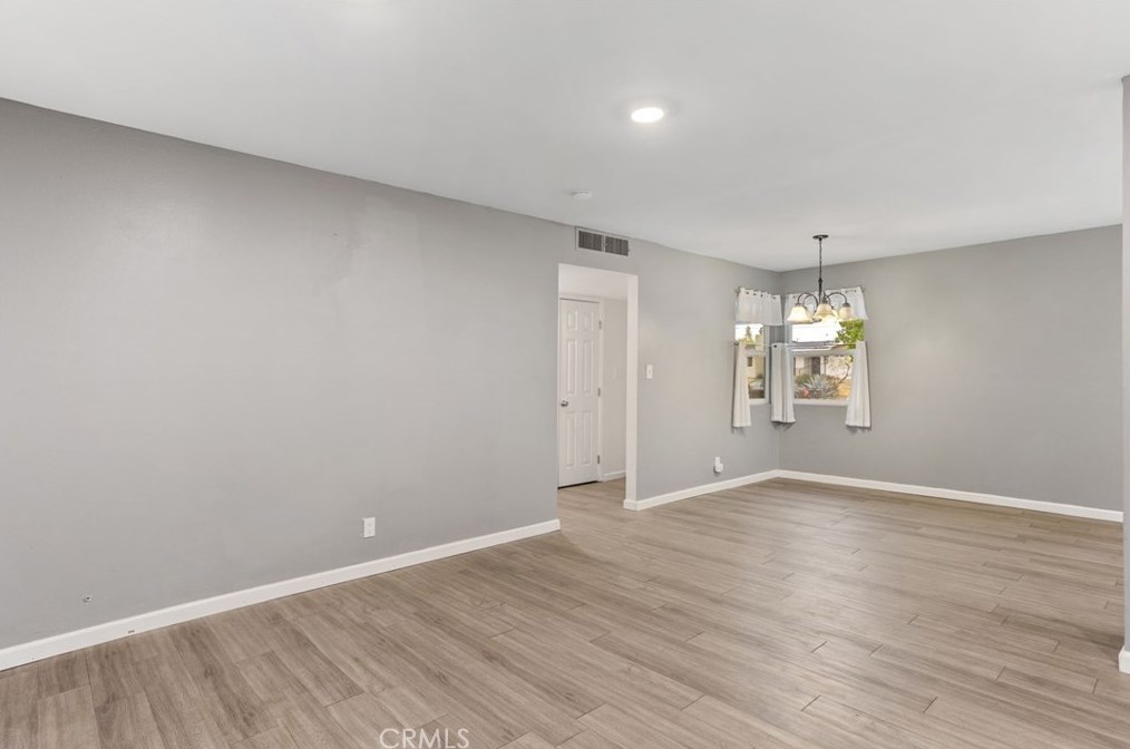 2804 Occidental St, Bakersfield CA  93305-2327 exterior