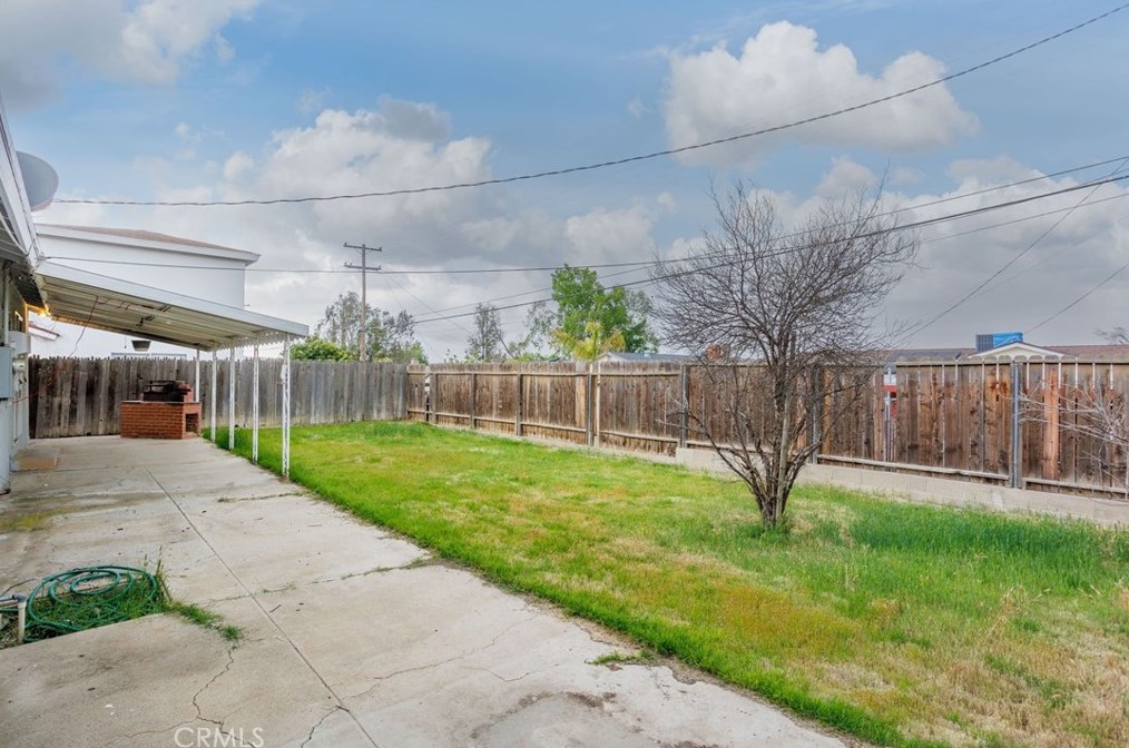 2804 Occidental St, Bakersfield CA  93305-2327 exterior