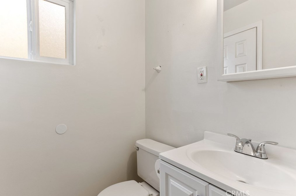 2804 Occidental St, Bakersfield CA  93305-2327 exterior