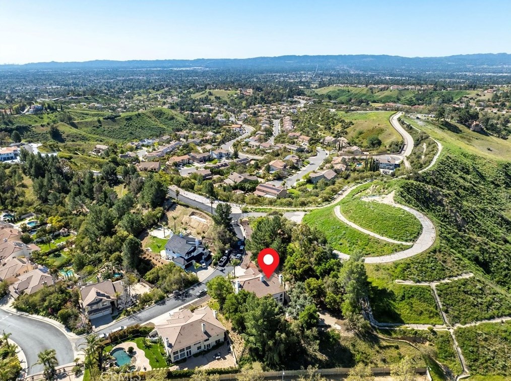 18015 Dali Dr, San Fernando CA  91344-1946 exterior