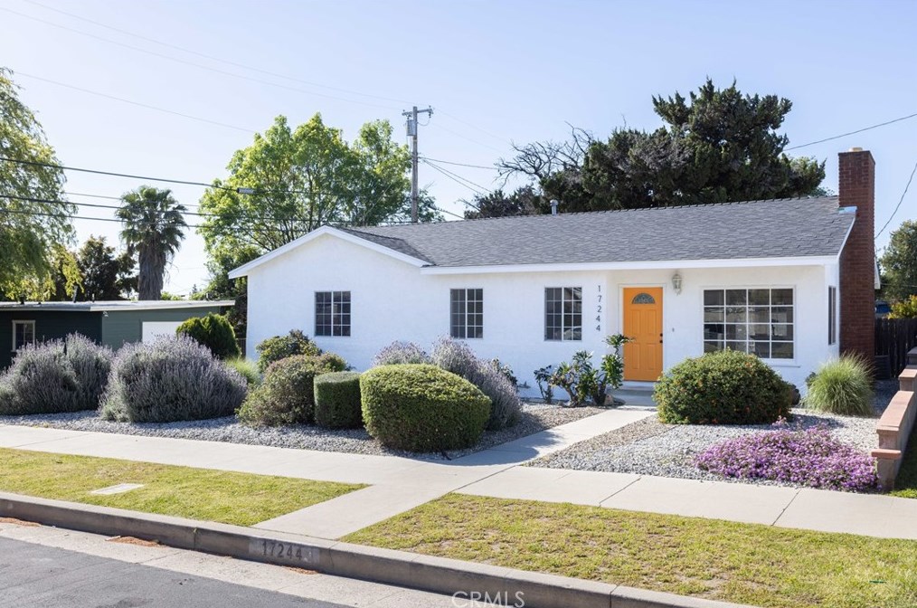 17244 Tribune St, San Fernando CA  91344-4841 exterior