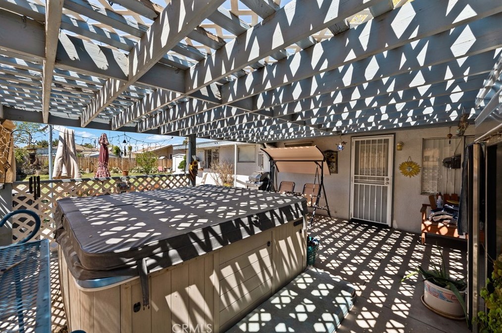 38457 Glenbush Ave, Palmdale CA  93550-4315 exterior