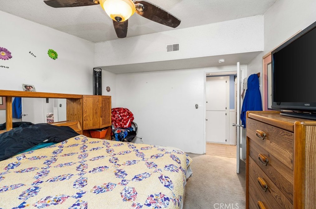 38457 Glenbush Ave, Palmdale CA  93550-4315 exterior