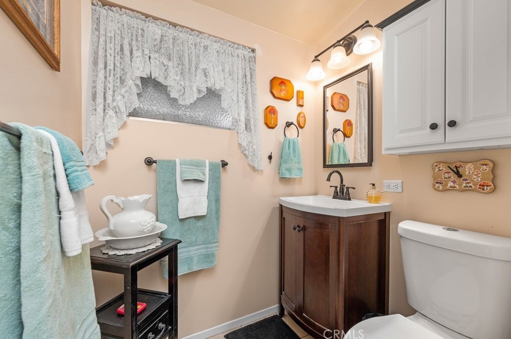 38457 Glenbush Ave, Palmdale CA  93550-4315 exterior