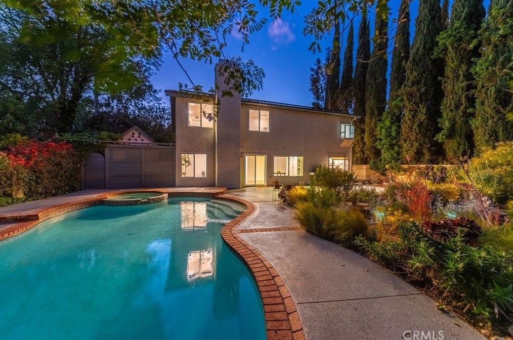 2906 Rob Ct, Thousand Oaks CA exterior