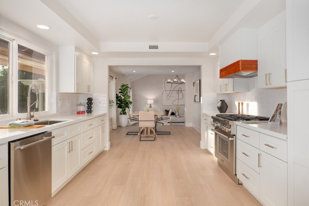 3563 Twin Lk Rdg, Thousand Oaks CA  91361-3928 exterior