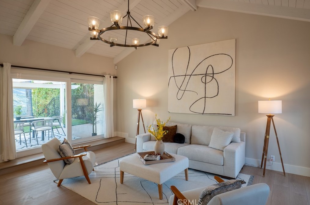 3563 Twin Lk Rdg, Thousand Oaks CA  91361-3928 exterior