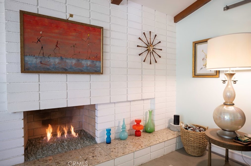 1101 San Luis Rey Dr, Glendale CA  91208-1943 exterior