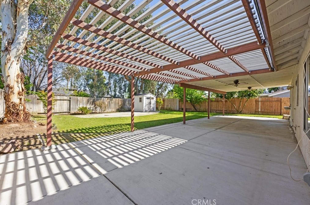 3812 Curry Ct, Bakersfield CA  93309-6272 exterior