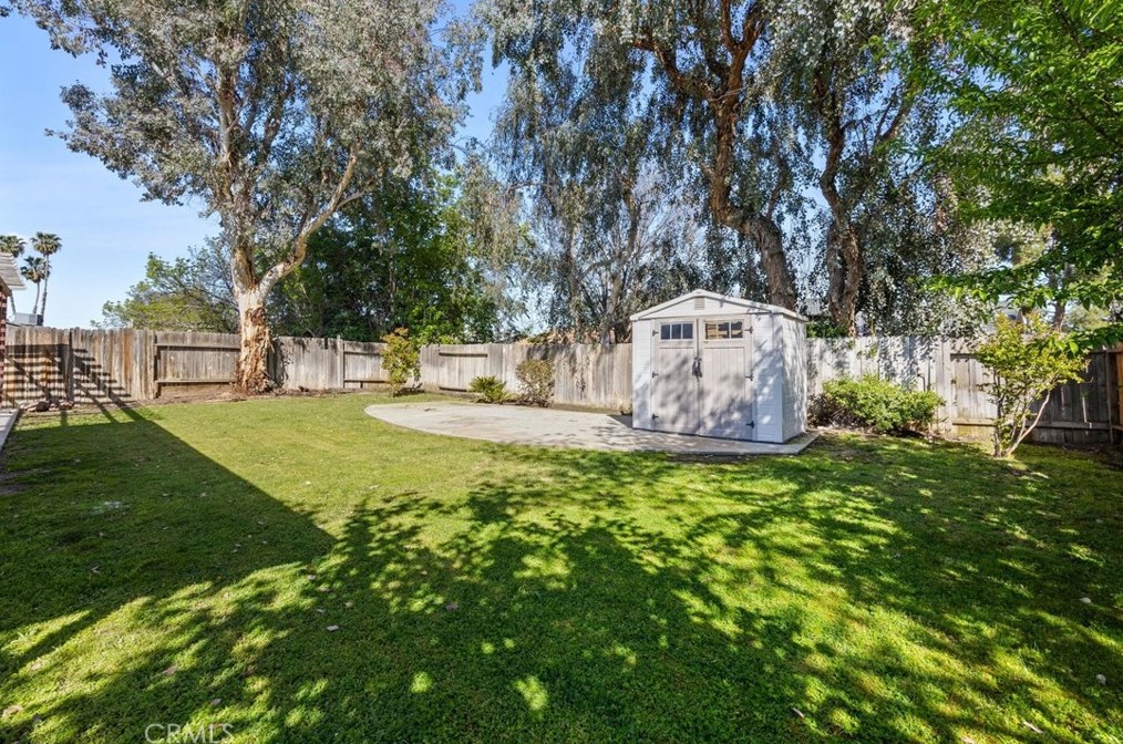 3812 Curry Ct, Bakersfield CA  93309-6272 exterior