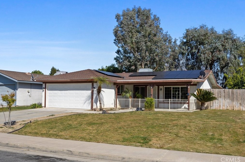 3812 Curry Ct, Bakersfield CA  93309-6272 exterior