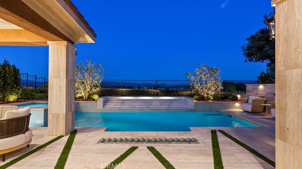 26832 Pine Hollow Ct, Santa Clarita CA  91381-0615 exterior