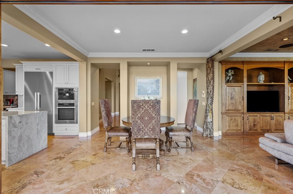 26832 Pine Hollow Ct, Santa Clarita CA  91381-0615 exterior