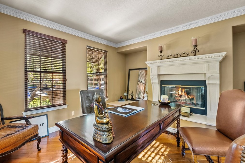 26832 Pine Hollow Ct, Santa Clarita CA  91381-0615 exterior