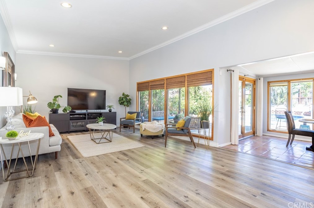 17057 Tribune St, San Fernando CA  91344-4936 exterior