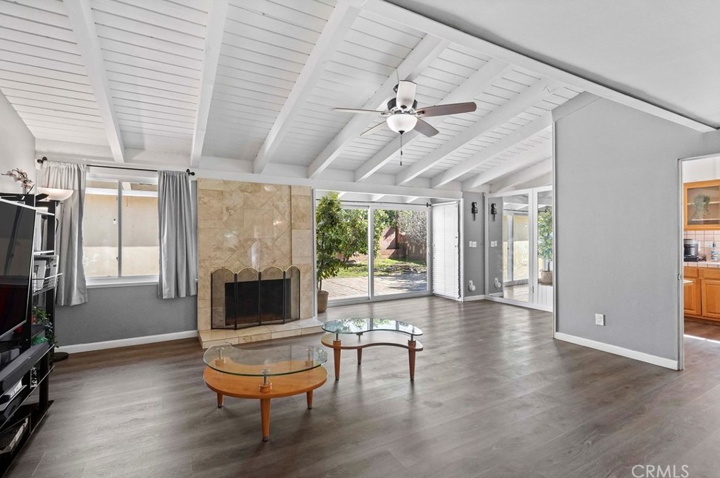 18167 Cantara St, Los Angeles CA  91335-1010 exterior