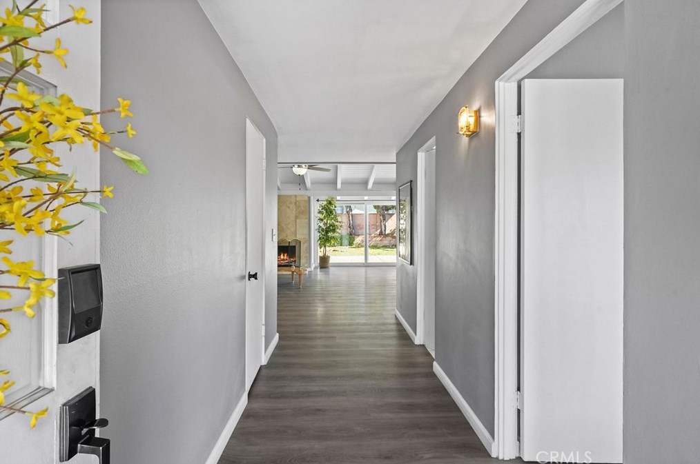 18167 Cantara St, Los Angeles CA  91335-1010 exterior