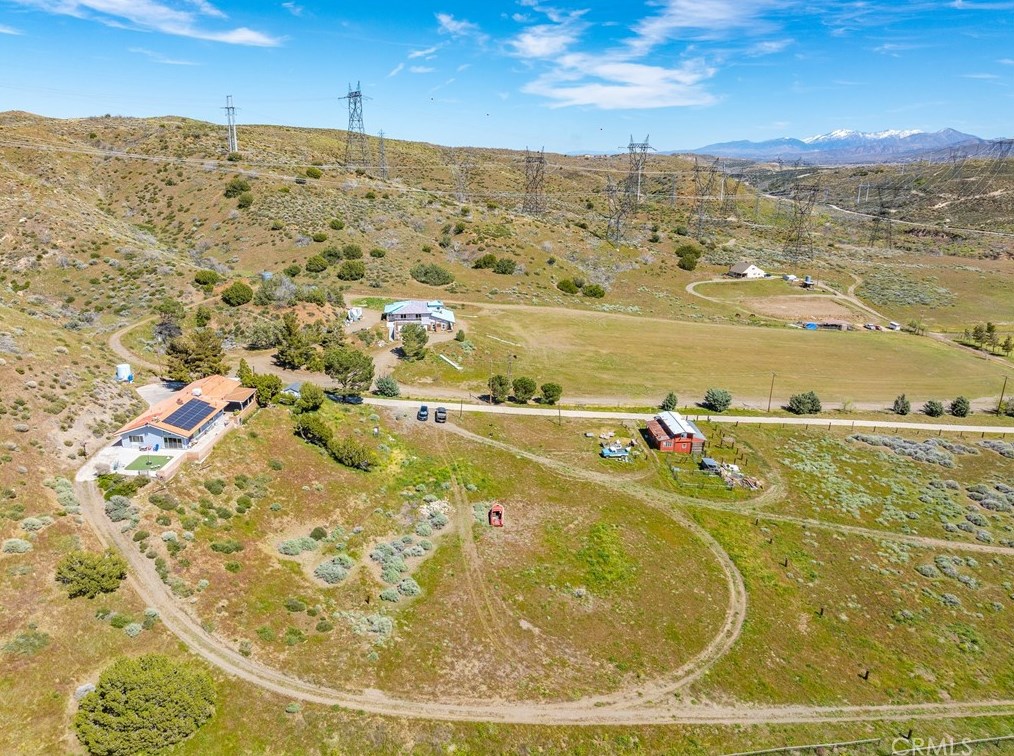 5605 Elizabeth Lake Rd, Palmdale CA  93551-7102 exterior