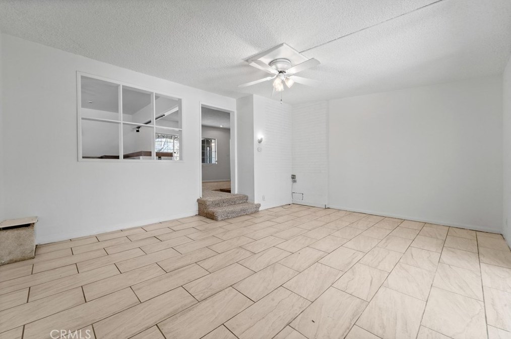 45010 Kingtree Ave, Lancaster CA  93534-2240 exterior