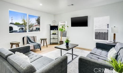 642 Vancouver Ave, Los Angeles CA  90022-3218 exterior