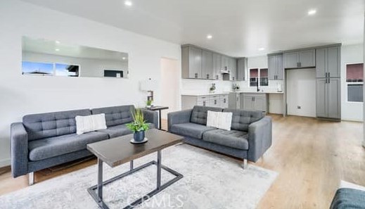 642 Vancouver Ave, Los Angeles CA  90022-3218 exterior