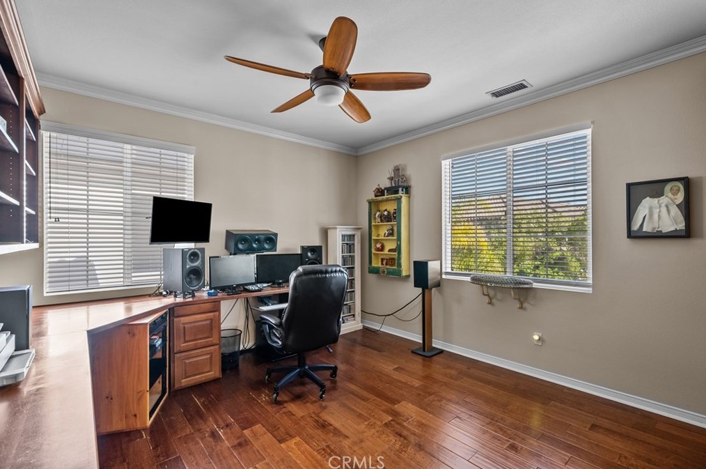 24205 English Rose Pl, Santa Clarita CA  91354-4921 exterior