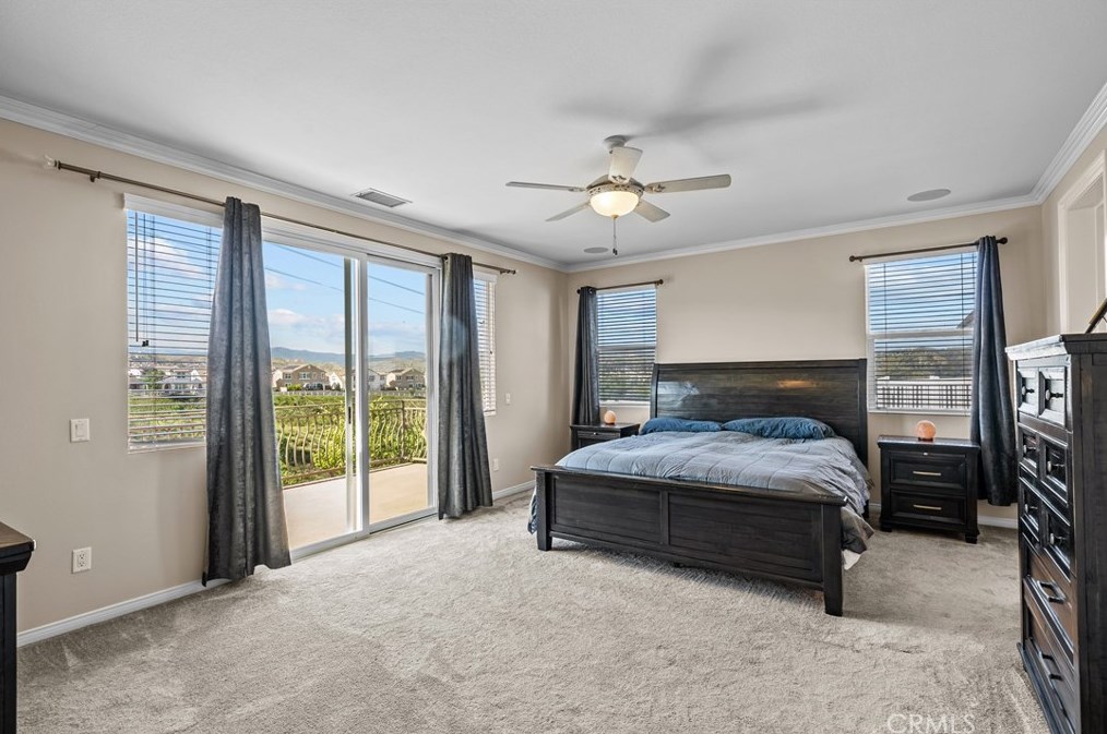 24205 English Rose Pl, Santa Clarita CA  91354-4921 exterior