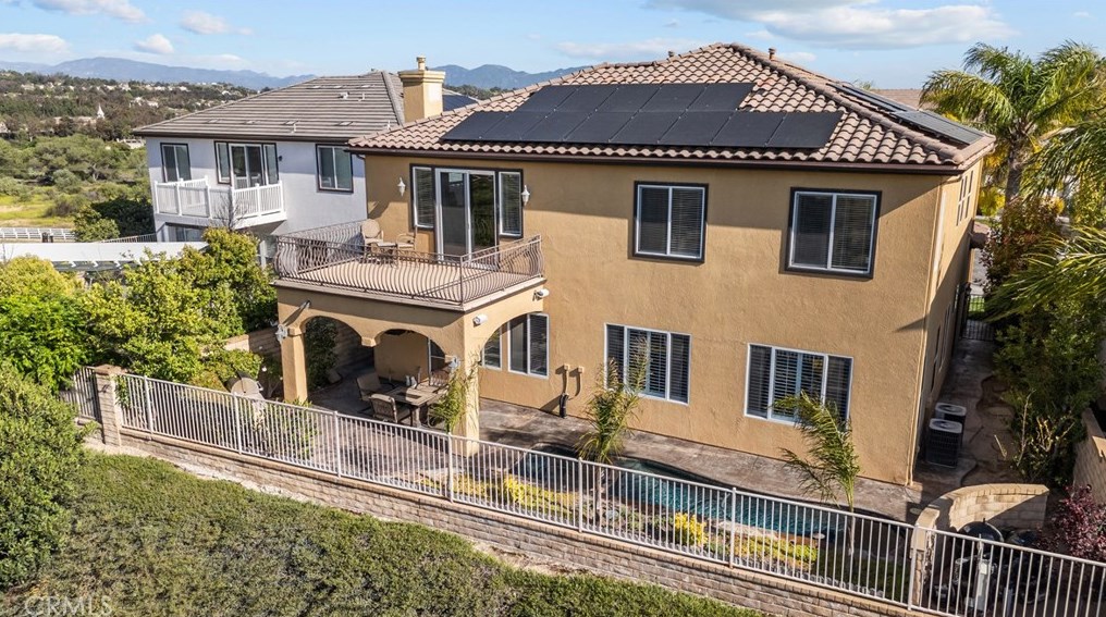 24205 English Rose Pl, Santa Clarita CA  91354-4921 exterior