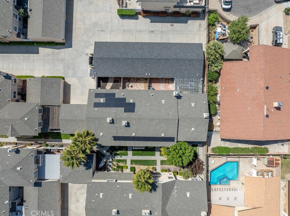 43611 Park Ave, Lancaster CA  93534-5075 exterior