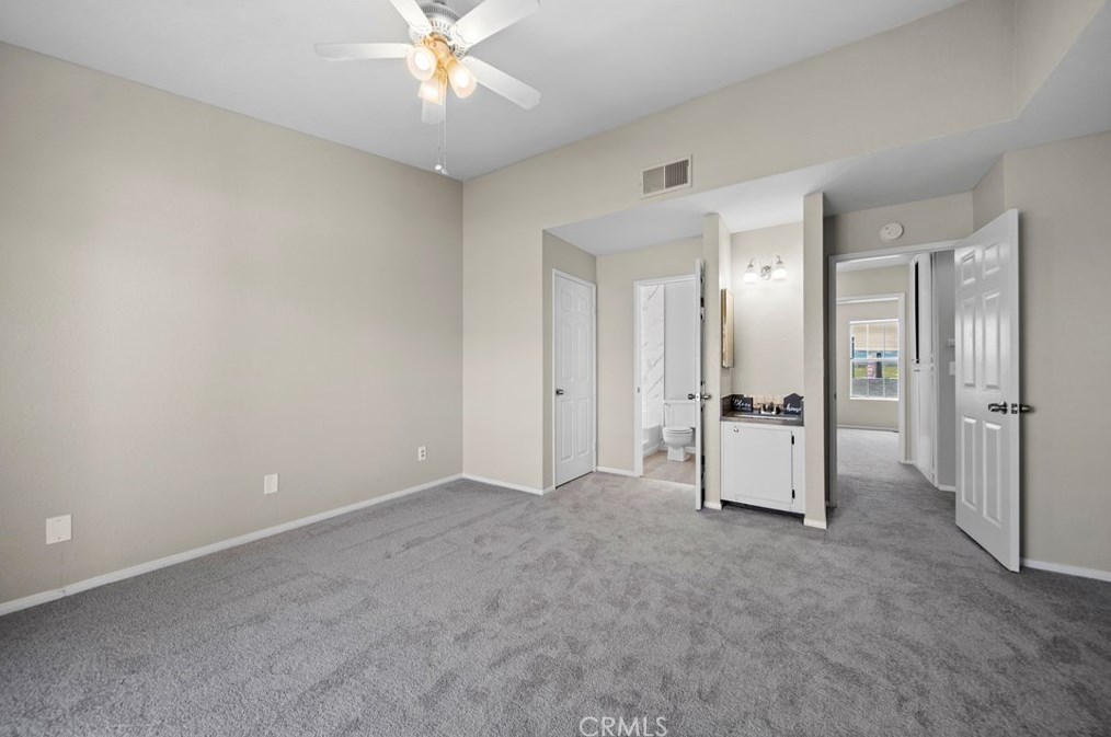 43611 Park Ave, Lancaster CA  93534-5075 exterior