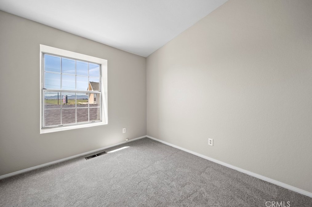 43611 Park Ave, Lancaster CA  93534-5075 exterior