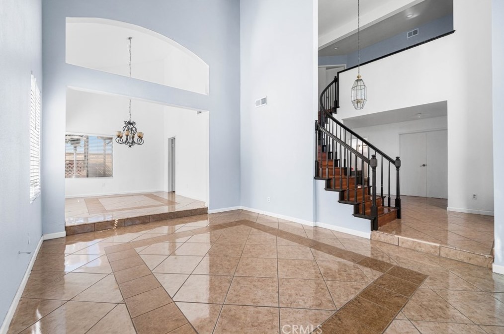 3035 Maricotte Dr, Palmdale CA  93550-2437 exterior