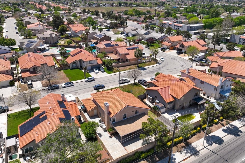 3035 Maricotte Dr, Palmdale CA  93550-2437 exterior