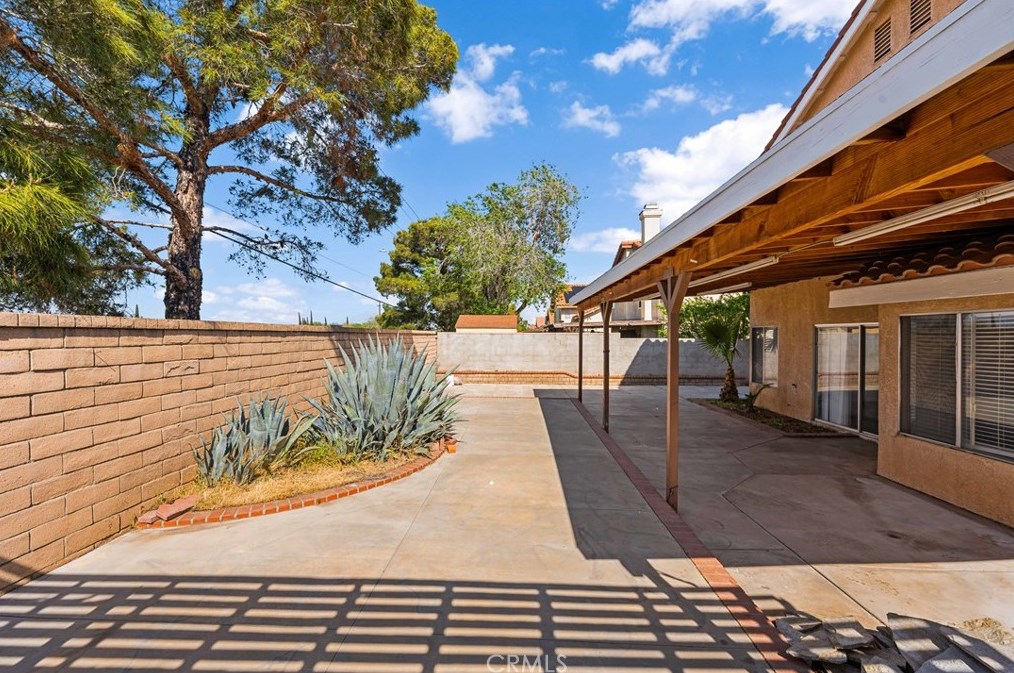 3035 Maricotte Dr, Palmdale CA  93550-2437 exterior