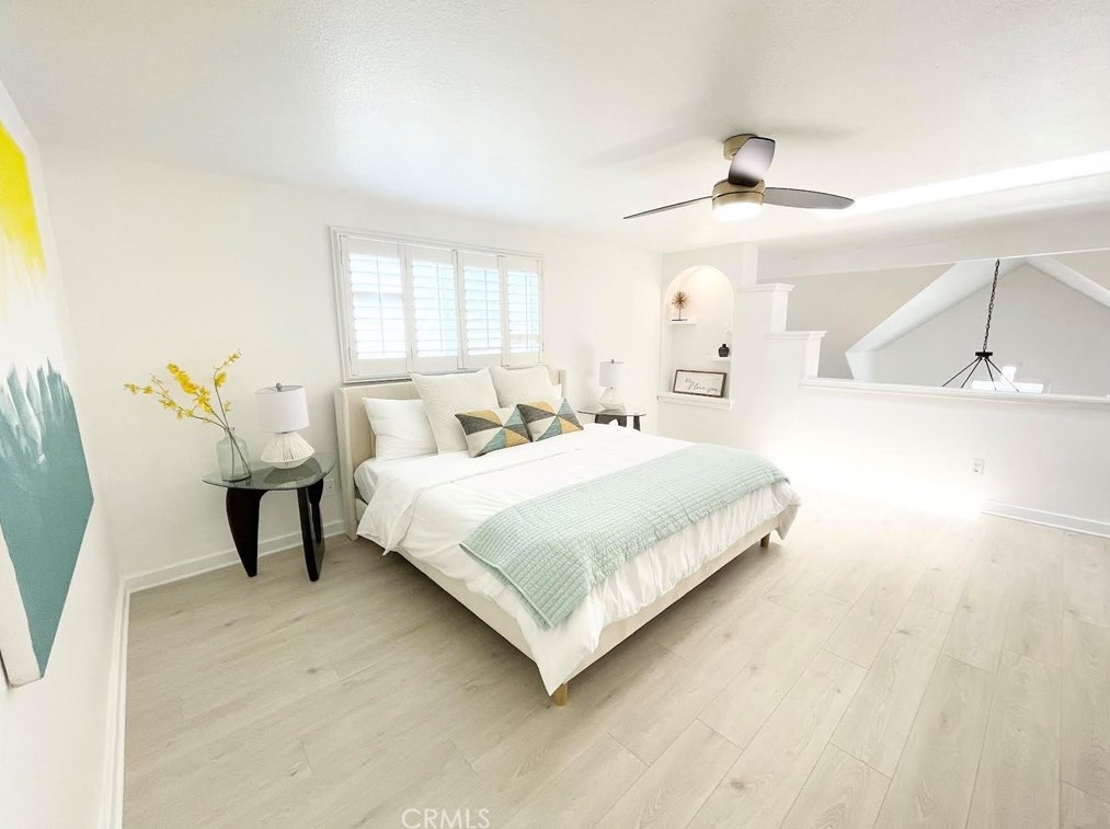 320 Rossmore Dr, Oxnard CA  93035-4465 exterior