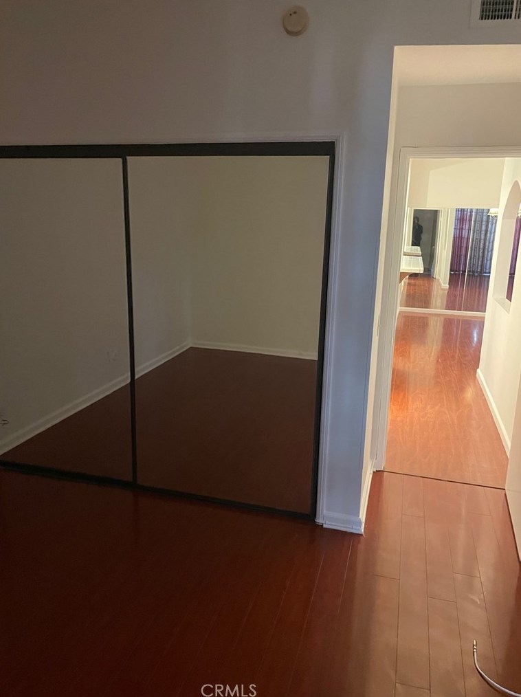 5534 Encino Ave, Van Nuys CA  91316-1762 exterior