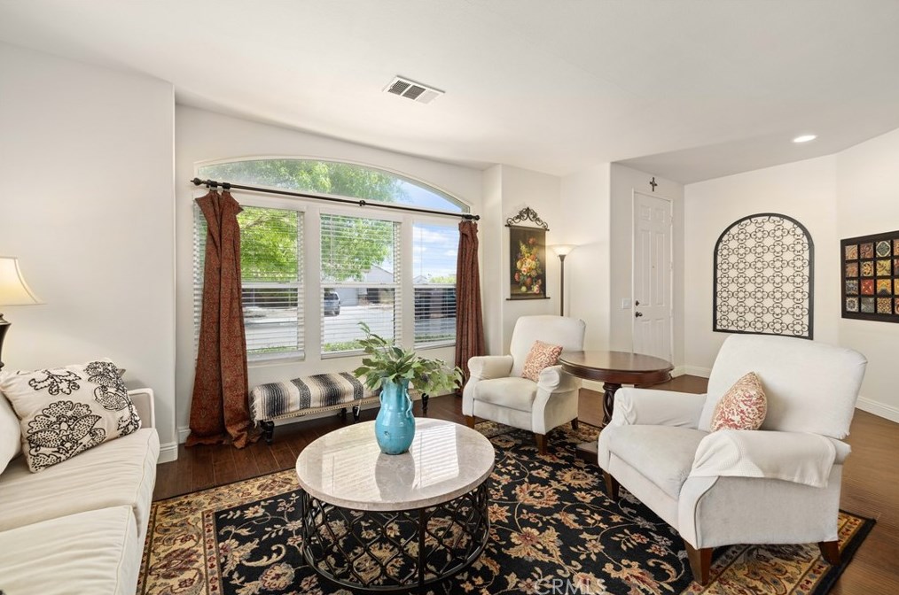 44029 Chaparral Dr, Lancaster CA  93536-6275 exterior