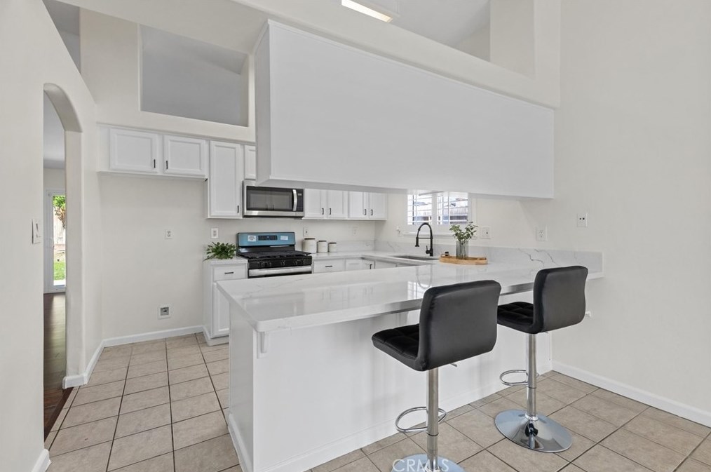 5600 Summer Cypress Dr, Bakersfield CA  93313-5188 exterior